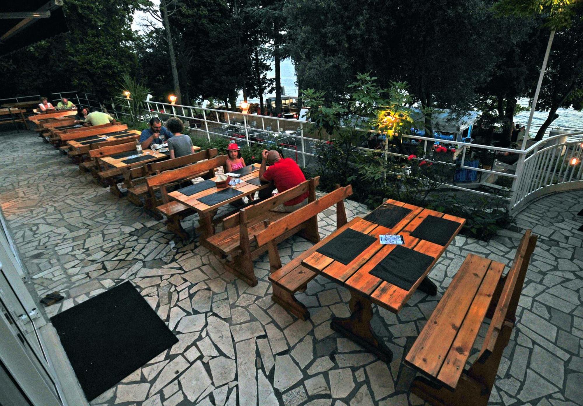 Dck Rooms Kostrena Exterior foto